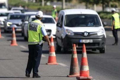 Trafikte yeni düzenleme: Bakan Yerlikaya duyurdu! 32 maddelik yasa tasarısı geliyor...