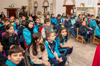 Bursa'da minik okurlara kitap bilinci aşılandı