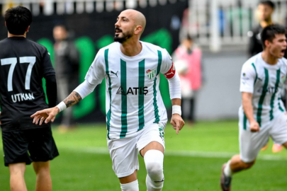 Bursaspor kaptanı Ahmet İlhan Özek’ten büyük fedakarlık