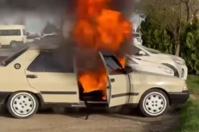 Şanlıurfa Siverek’te hastane otoparkında otomobiller alev aldı