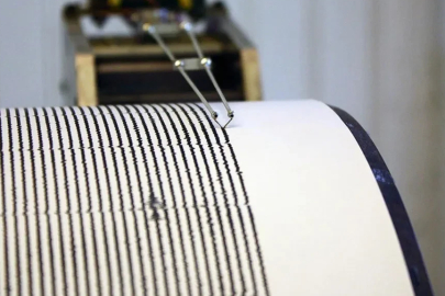 Ege Denizi'nde deprem oldu! Kandilli verileri açıkladı