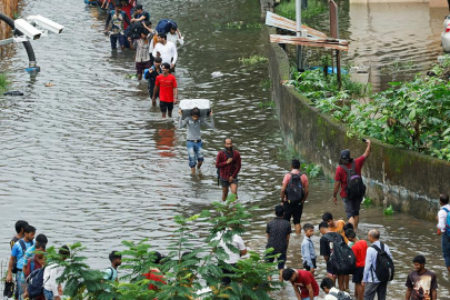 Hindistan ve Nepal'de şiddetli yağışlar sonucu 100'den fazla kişi öldü