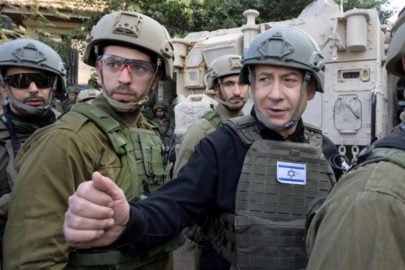 Netanyahu, askerlerin Gazze saldırılarına son verilmesi çağrısına karşı çıkıyor