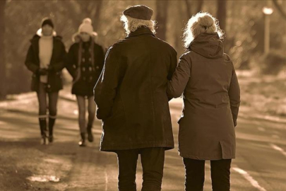 Parkinson alarmı: 10 milyon kişiyi etkiliyor! Uzmanlar uyardı...