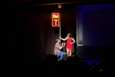 Bursa'da "Nereye" tiyatro oyunu sergilendi