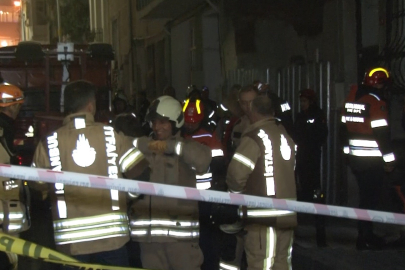 İstanbul Şişli'de boş bir binada kısmi çökme yaşandı.