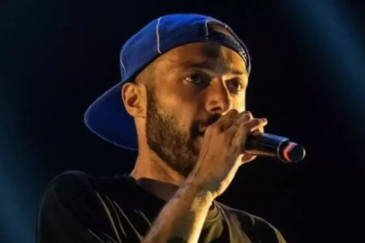 Babasını ölümle tehdit eden ünlü rapçi gözaltına alındı