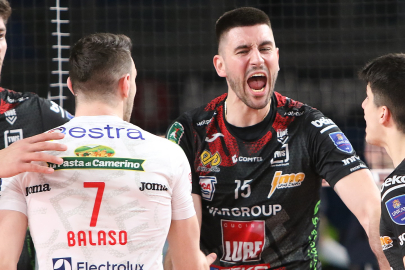 Petar Dirlic Bursa Büyükşehir Belediyespor'da