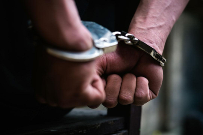 Ambulansa tabancayla ateş eden şüpheli tutuklandı