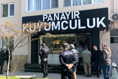 Bursa Panayır'da kuyumcu soygunu girişimi! Ateş açıldı