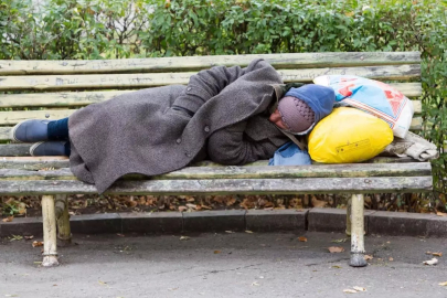 Sokakta yaşayan adam piyangodan 38 milyon lira kazandı