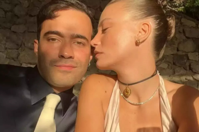 Ünlü çift havaalanında aşka geldi