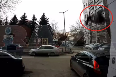 80 yaşındaki kadın, pencere silerken 6. kattan düştü