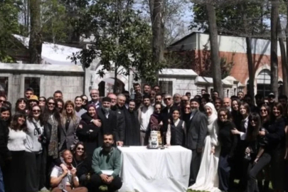 Kızıl Goncalar dizisi final pastasını kesti! Gözyaşları sel oldu