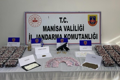 Manisa Akhisar'da uyuşturucu operasyonu: 4 gözaltı