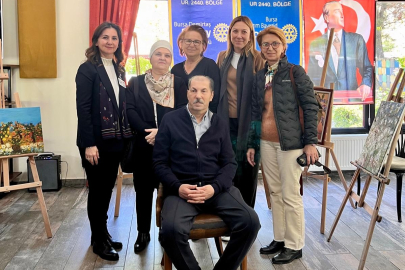 Rotaryen Latif Gökçe’nin resimleri, kanser hastalarına nefes oldu