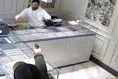 Bursa'da kuyumcu soymaya çalışan şahıs ve arkadaşı tutuklandı