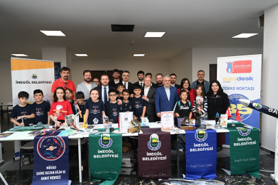 Bursa'da uzay ve savunma alanındaki genç projelere AK Parti'den yakın takip