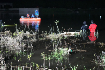 Edirne’de Meriç Nehri’ne giren çocuk hayatını kaybetti