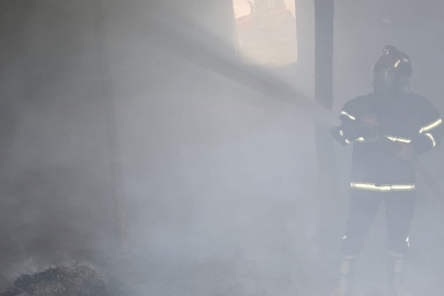 Elazığ’da samanlık yangını