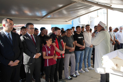 Edirne Meriç Nehri'nde boğulan çocuk toprağa verildi