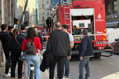 İstanbul Beyoğlu'nda iş merkezinde yangın