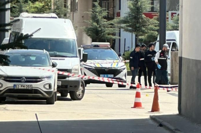 Rize'de kardeşini hastane önünde silahla yaraladı