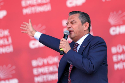 Özgür Özel'den Ankara Valiliğine yanıt: '23 Nisan yasaklanamaz, Anıtkabir'e yürüyüşümüz engellenemez'