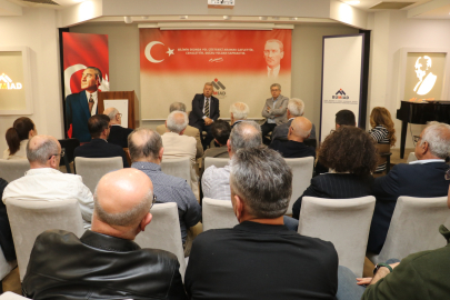 Bursa Mühendisler ve Mimarlar İş İnsanları Derneği'nde "Serbest Kürsü Günleri"