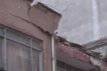 İstanbul Esenler’de deprem nedeniyle 2 katlı bina tahliye edildi