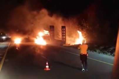 Elazığ'da tır alev alev yandı