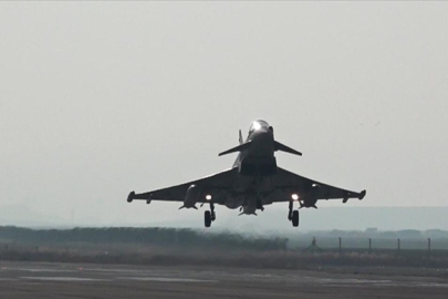 Almanya, Türkiye'ye Eurofighter satışını engellediği iddialarını reddetti