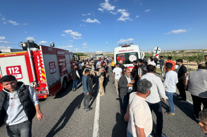 Şanlıurfa'da otomobiller çarpıştı: 2'si ağır 5 yaralı