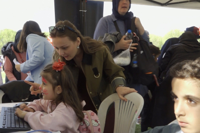 Bursa'da çocuklar Akıllı Şehir'de teknolojiyle  buluştu