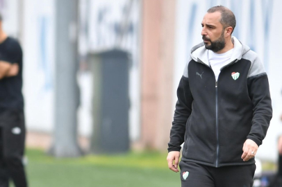 Bursaspor Teknik Direktörü Adem Çağlayan: Şampiyonluğun en büyük adayıyız
