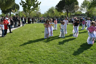 Bursa Karacabey Belediyesi’nden 23 Nisan’da miniklere unutulmaz şenlik