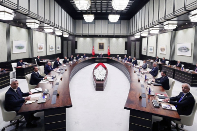 Kabine bugün toplanıyor! Başlıca gündem deprem...