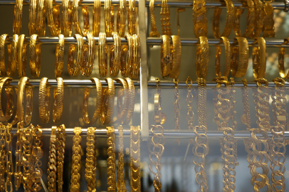 Erzincan'da altındaki fiyat artışına inat maliyetine satış başlattı