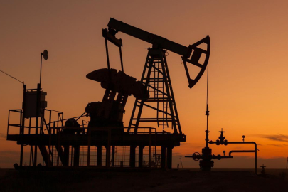 Brent petrolün varili 61,04 dolardan işlem görüyor