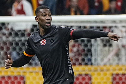 Galatasaray'da şok ayrılık: Daha yeni 3.5 yıllık sözleşme imzalamıştı