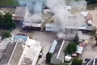 Ukrayna ordusu Herson’da bir pazarı vurdu: En az 7 ölü