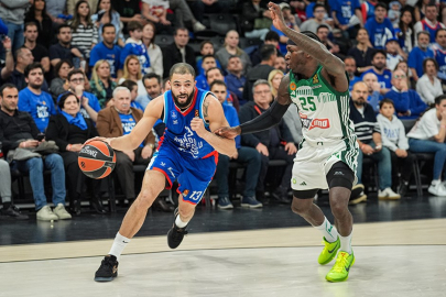 Anadolu Efes seriyi eşitledi