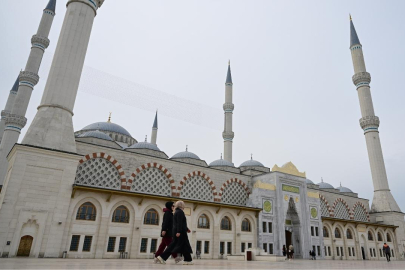 İstanbul'un silüetinde yer edinen Büyük Çamlıca Cami 6 yaşında