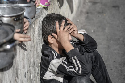 Gazzeli çocukların üzerinde "ölüm" kol geziyor