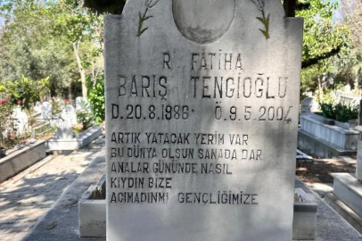 Özgür Özel'e saldıran şahsın oğlunun mezar taşı şoke etti: Nasıl kıydın bize?