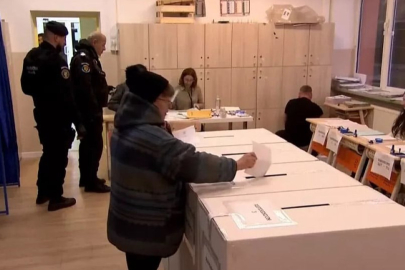 Romanya cumhurbaşkanını seçiyor