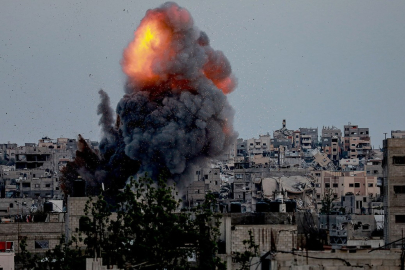 İsrail'den Gazze'ye saldırı: 20 Filistinli öldü