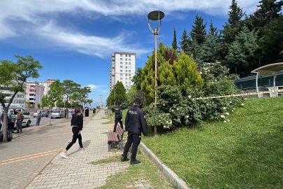 Parkta erkek cesedi bulundu