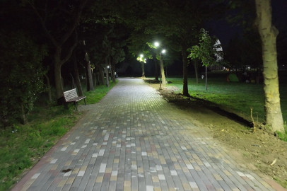 Bursa Karacabey Atatürk Kültür Parkı’nda aydınlatma dönüşümü başladı