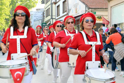 Bursa Mudanya’da baharın gelişi coşkuyla kutlandı